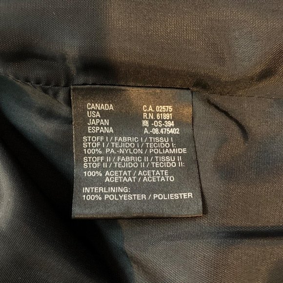 Laurel by Escada NWOT puffer vest black zip up - Picture 4 of 6